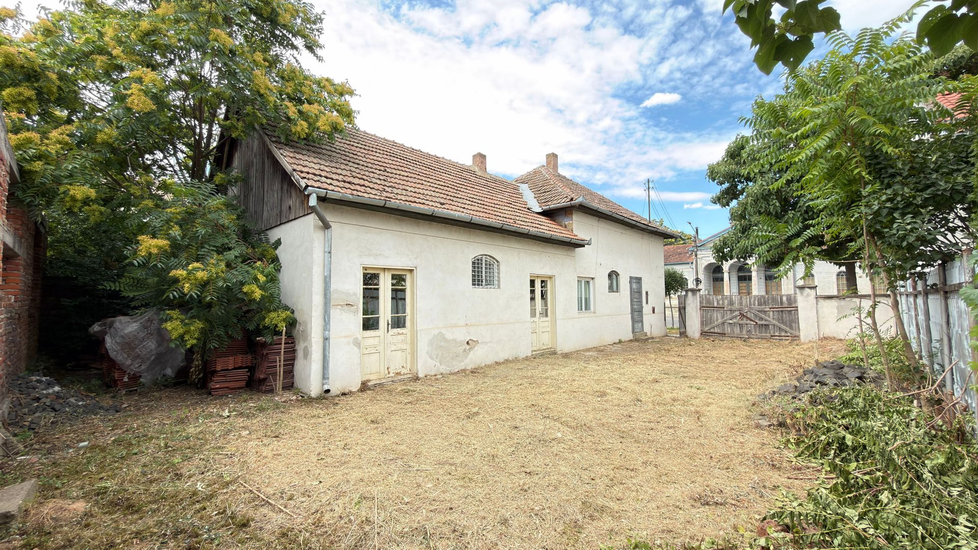 Casă Centrală 6 incăperi Str. Iuliu Maniu - Carei - Comision 0% - Poză 2