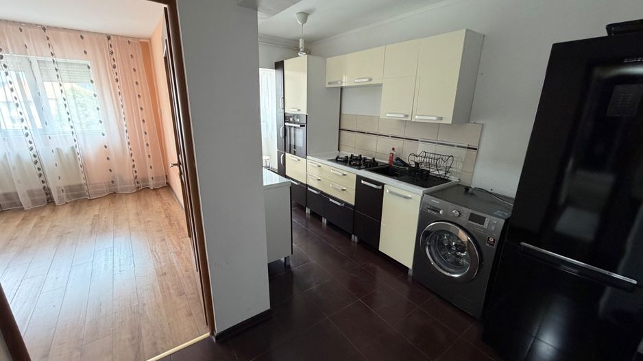 Apartament 1 camera, decomandat - Cugir - Poză 1