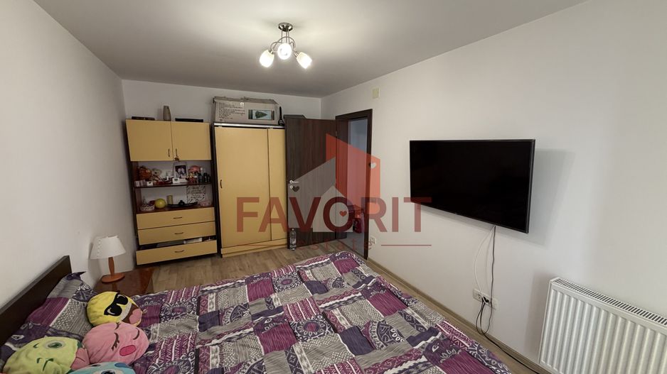 Spatios. Mobilat si utilat. Pozitie excelenta. - Poză 11