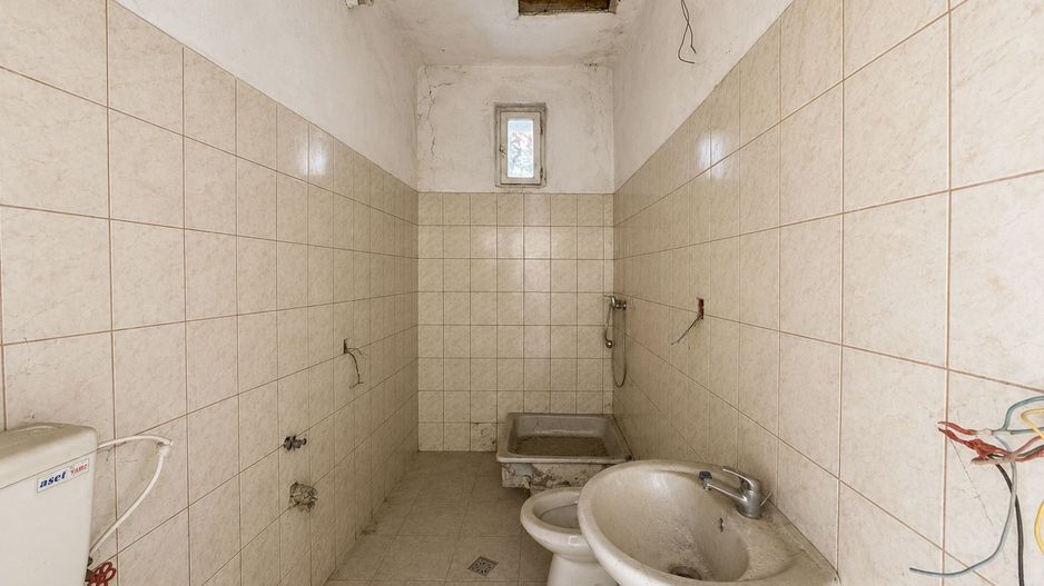 Casă din cărămidă, 6 camere, zona Pârneava, str. Eftimie Murgu - Poză 19