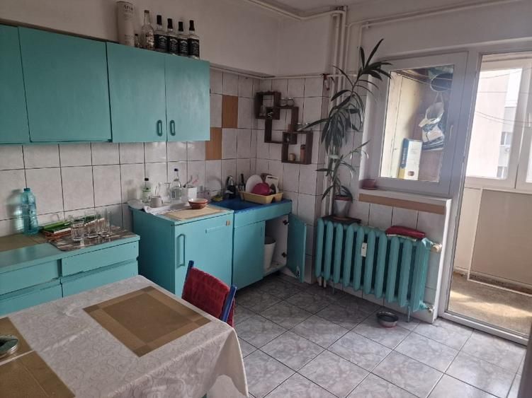 Apartament 3 camere cu loc de parcare in zona Stefan Cel Mare 5 min de Metrou - Poză 6