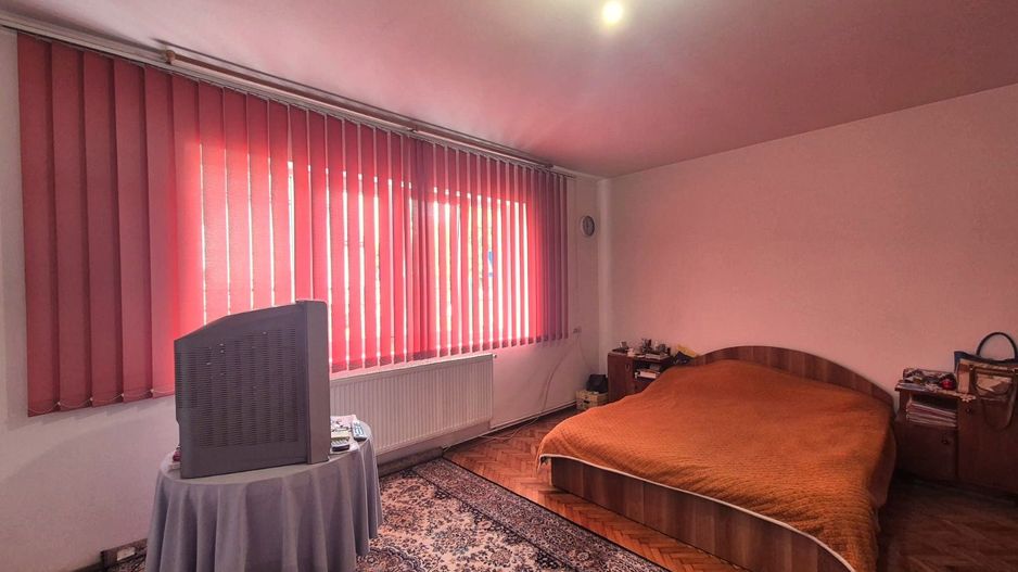 Casă pretabilă investiție, spațioasă, singur în curte, 600 mp teren - Poză 6