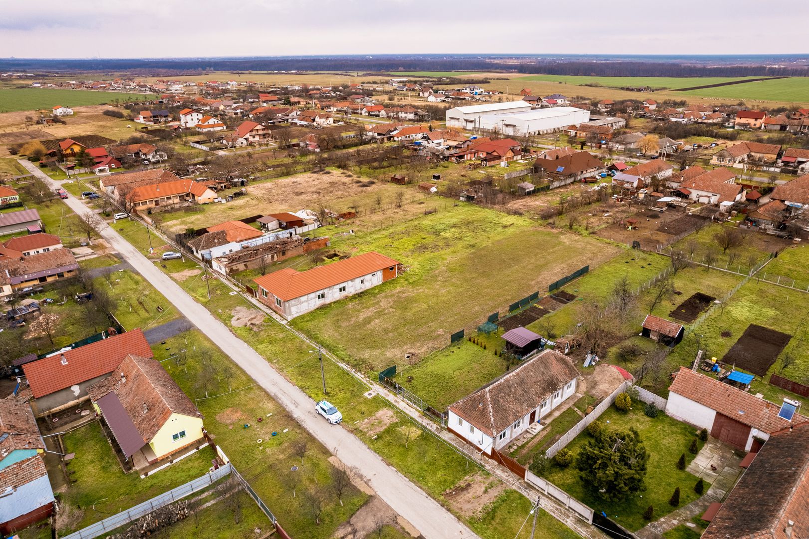 Teren intravilan în Aluniș - Poză 2