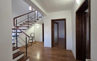 VILA BIROURI FIRMA  NEMOBILATA  ZONA  PALAS - Poză 22