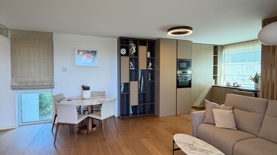 Apartament PREMIUM cu curte, terasă și lift cu acces direct în living - Poză 20