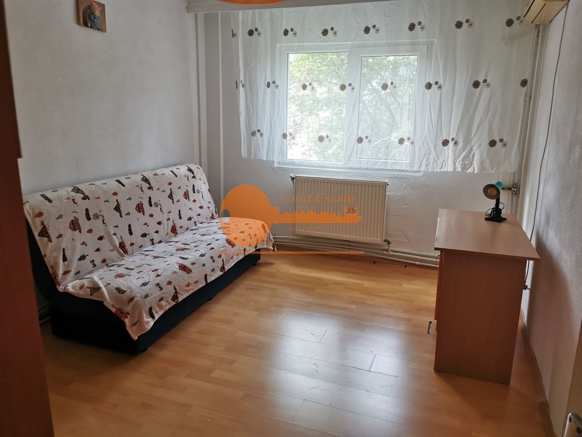 Garsonieră  decomandată cu centrala proprie – la 5 minute de metrou - Poză 2