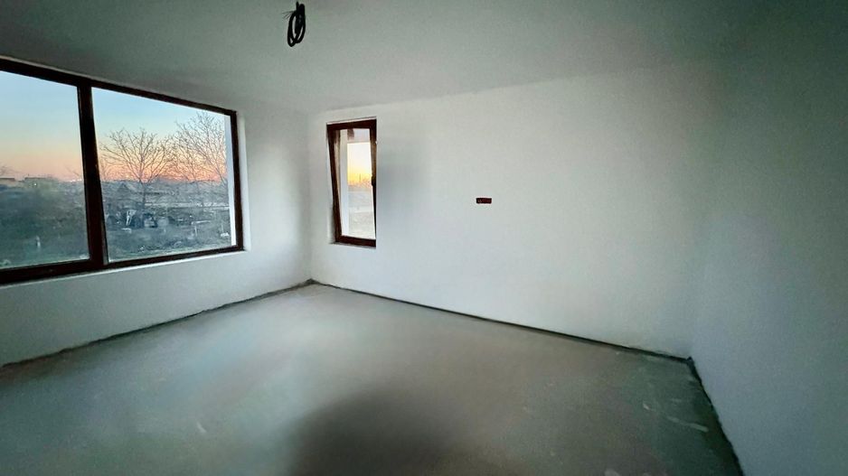 Casa duplex cu 2 locuri de parcare - Poză 15