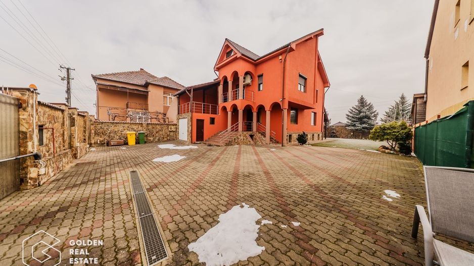 Vila de lux, D+P+E+M, Gradiste, la cheie, 300mp, 6 camere, teren 580mp - Poză 2