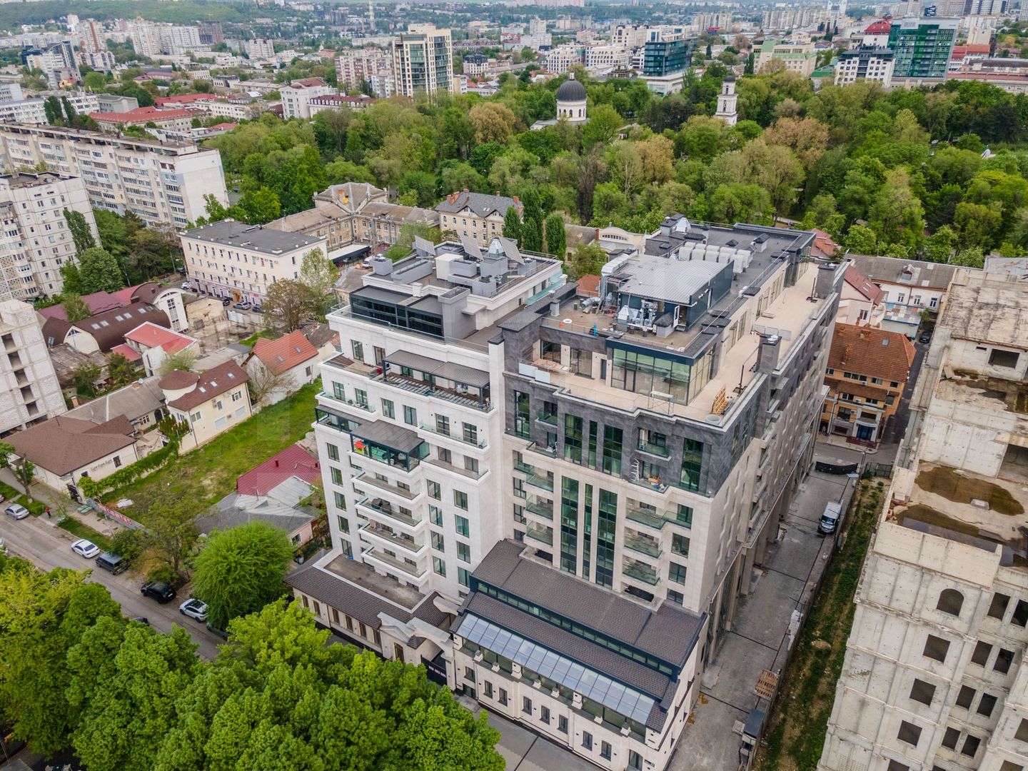 Vânzare, apartament, 3 odăi + terasă, str. Teatrală, Centru - Poză 2