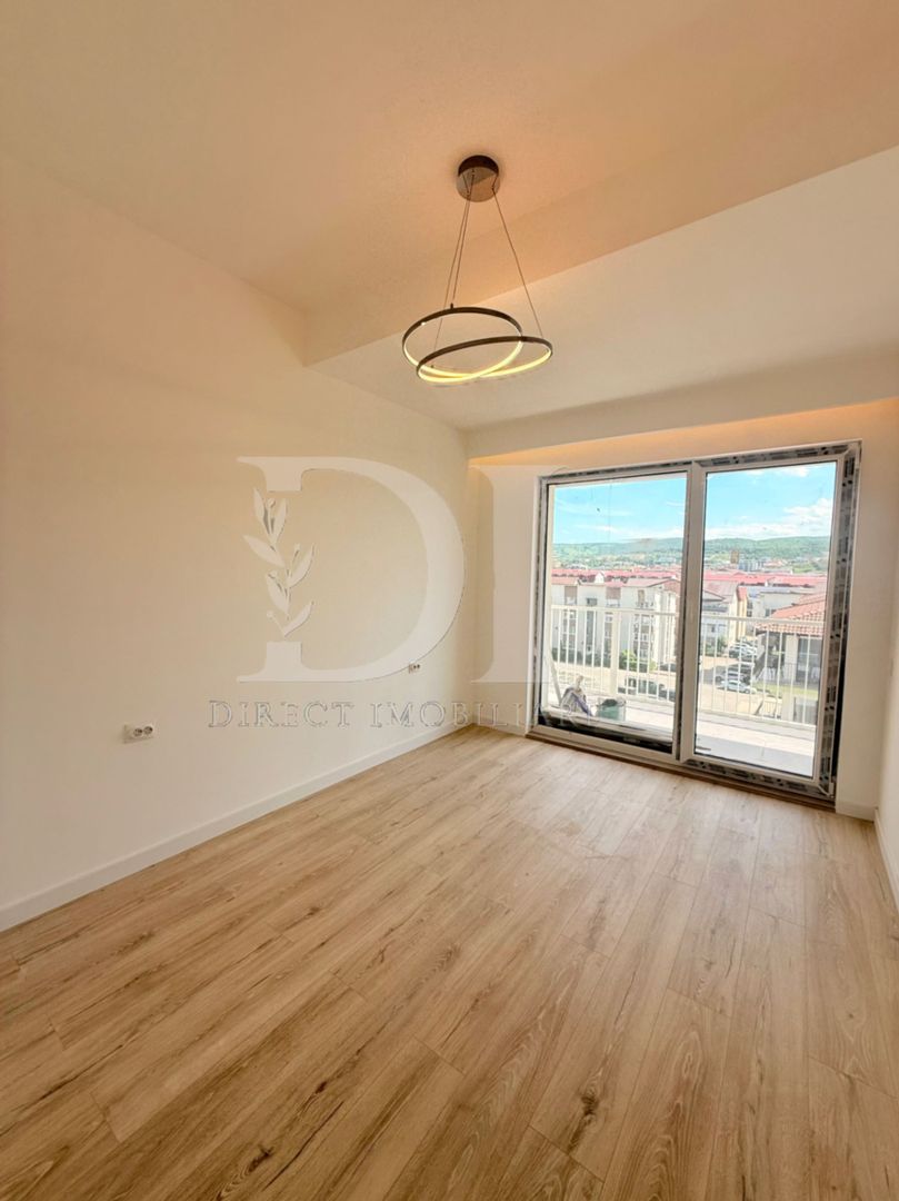 Apartament finisat  / etaj intermediar / Zona Eroilor - Poză 2