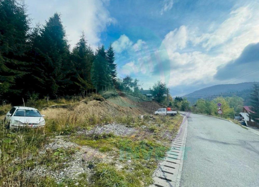 Teren 343 mp ideal cabana in Azuga - Poză 1