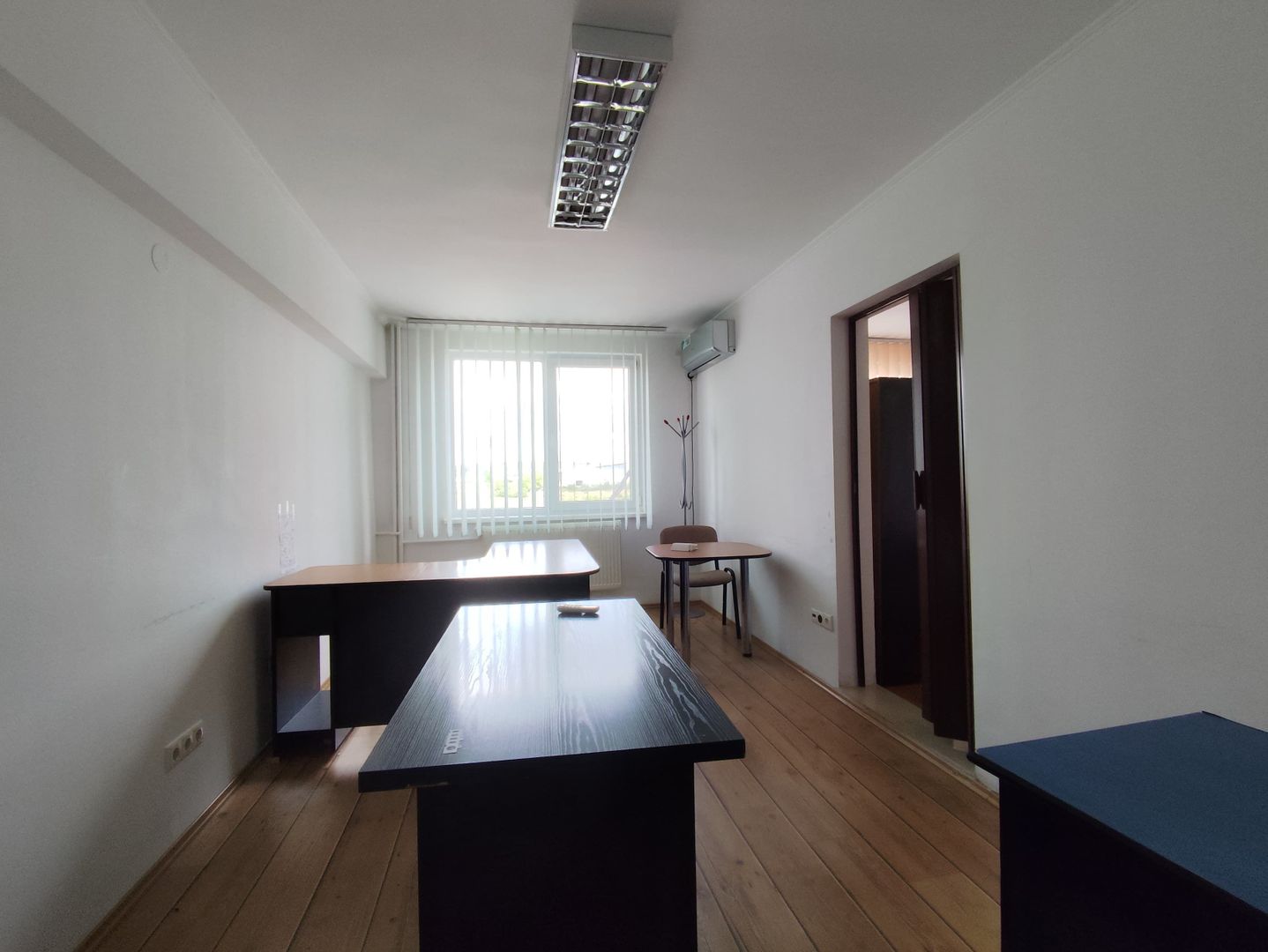 Spatii de birouri cu 1 - 2 incaperi situat pe Calea Borsului, Oradea - Poză 3