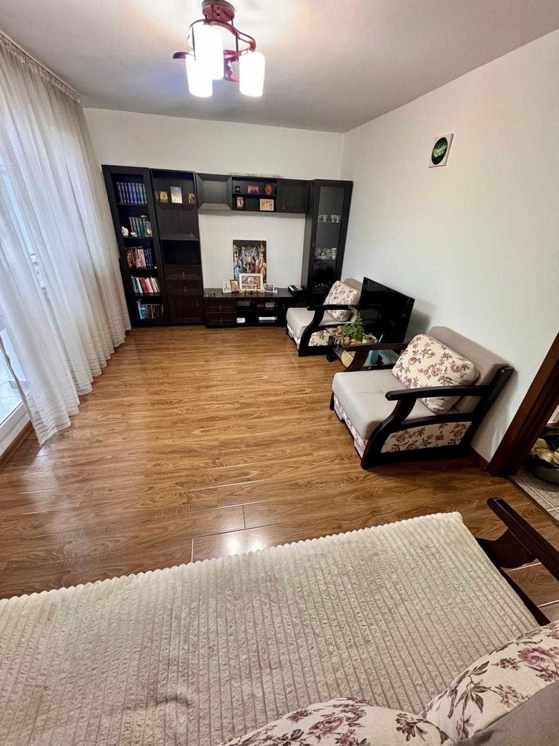 Apartament 3 camere Drumul Taberei - Poză 2