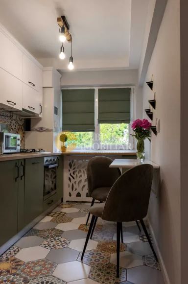 Apartament cu 3 camere - Etaj Intermediar - Bloc Fara Risc - Podu Ros - Poză 4