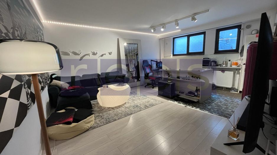 VANZARE APARTAMENT 2 CAMERE DECOMANDAT | ZONA DOROBANTI - Poză 1