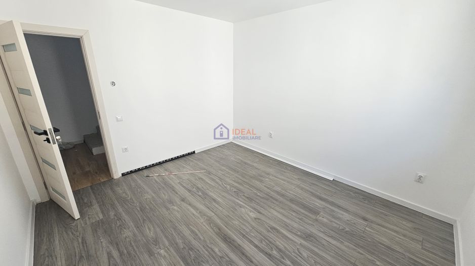 Casa cu 4 camere LA CHEIE in Calea Cisnadiei, zona Casa de Apa - Poză 5