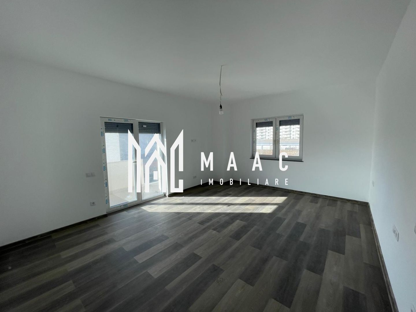Apartament 2 camere | Etaj1 | Balcoane | Parcare | D.Stanca - Poză 1