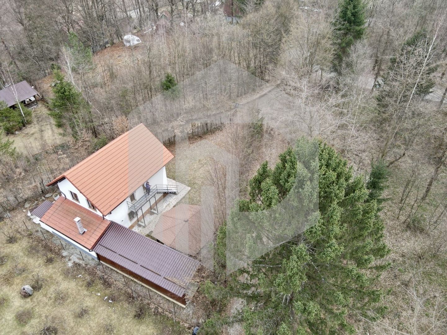 Casa de Vacanță în Valea Avrigului cu 3 Dormitoare //  120 mp - Poză 5