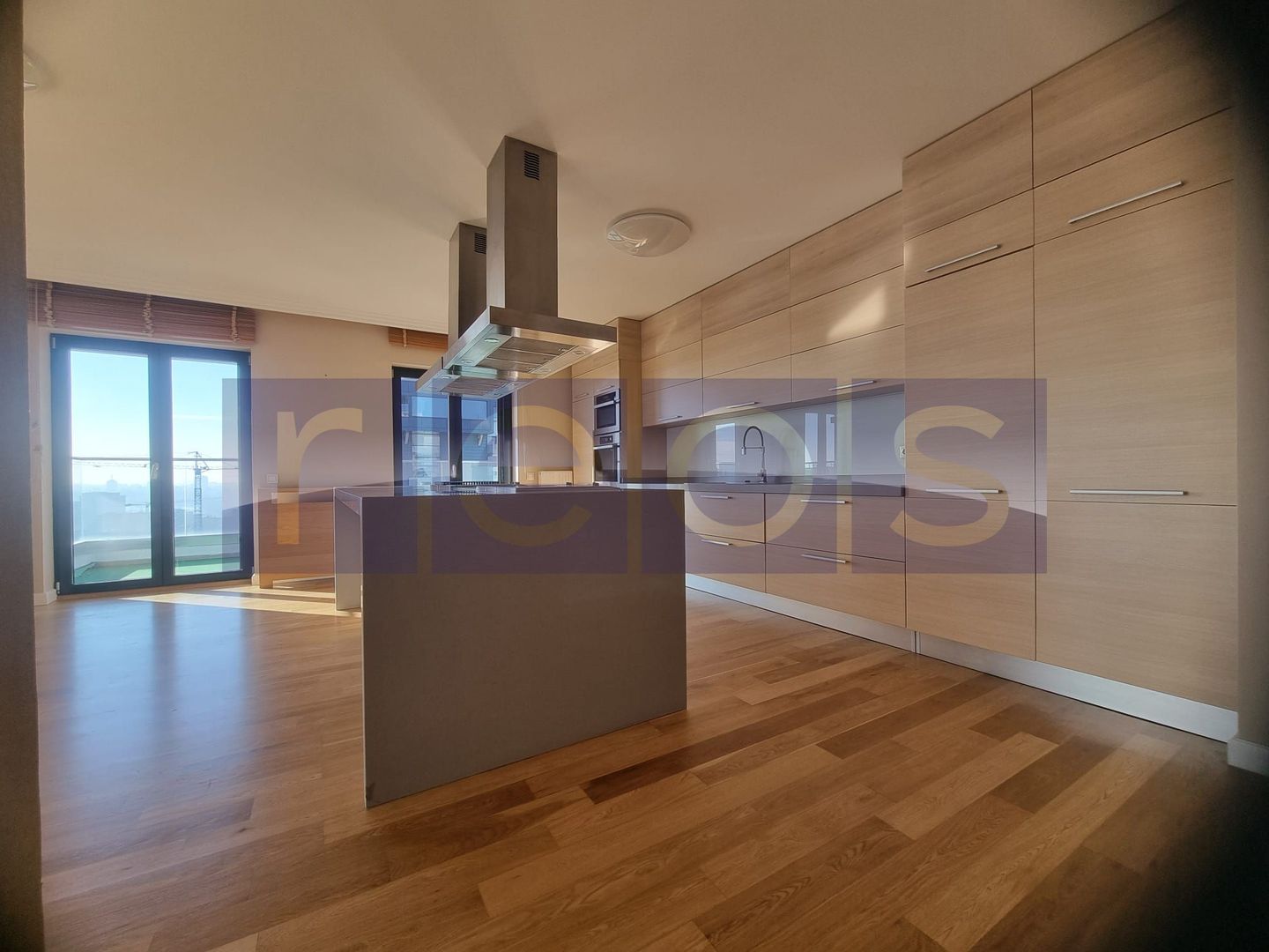 Vanzare penthouse cu view spectaculos in Complex Upground - Poză 22