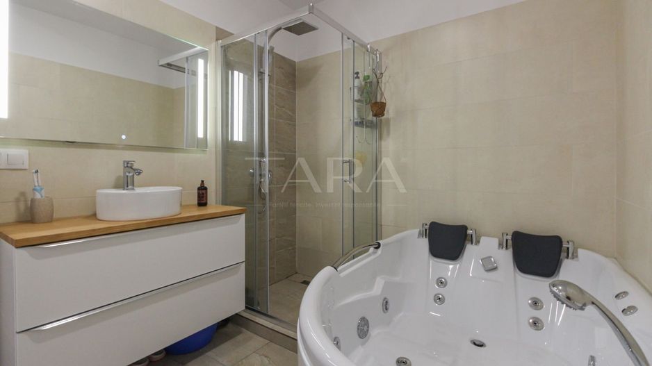 Apartament 3 camere cu parcare, de vânzare în zona Vivo! - Poză 6