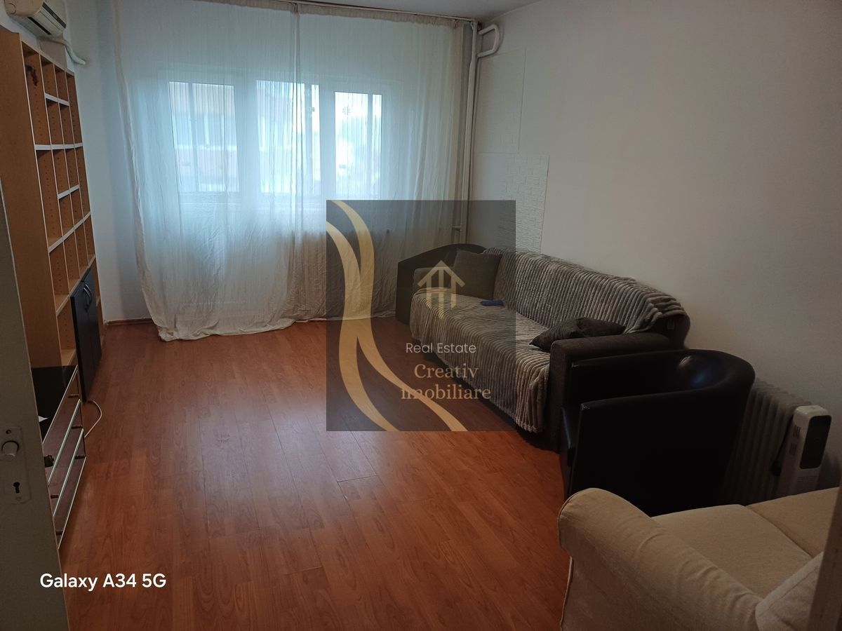 Uverturii, zona Lujerului, zona Gorjului, sector 6, Militari - Poză 1