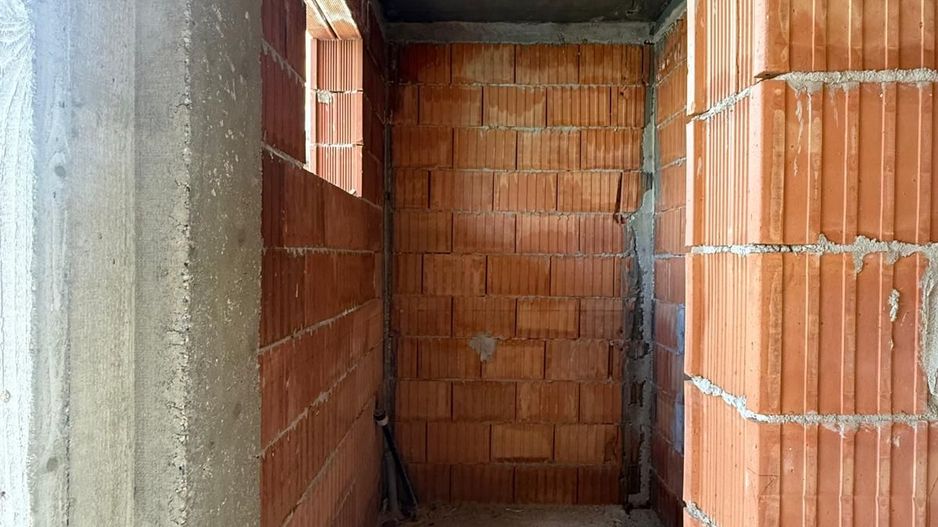 Duplex la rosu - 3 dormitare- Dumbravita - Poză 3