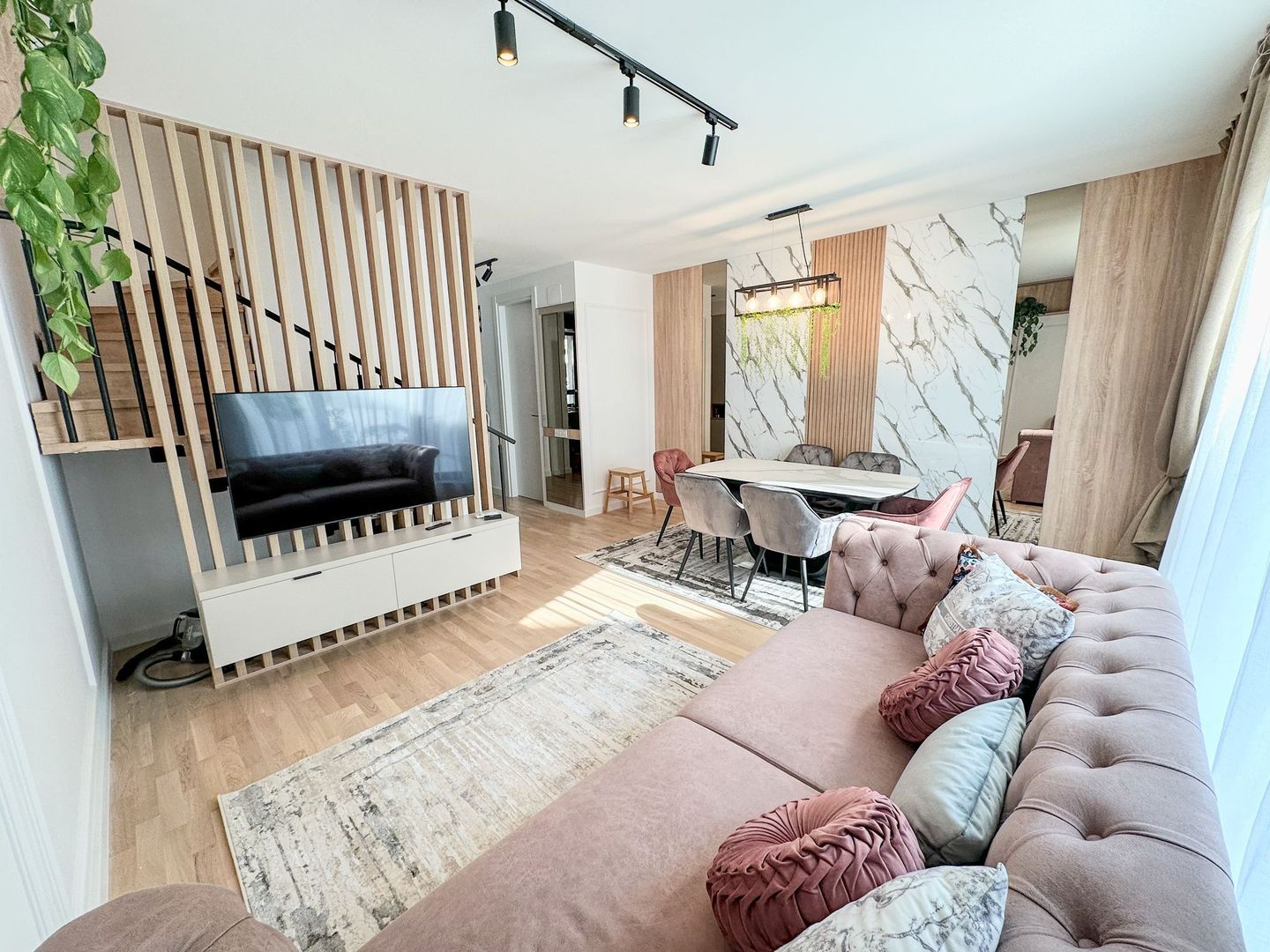 Vila Superbă | Curte plus Pisicina | Complexul ZenVille - Poză 1