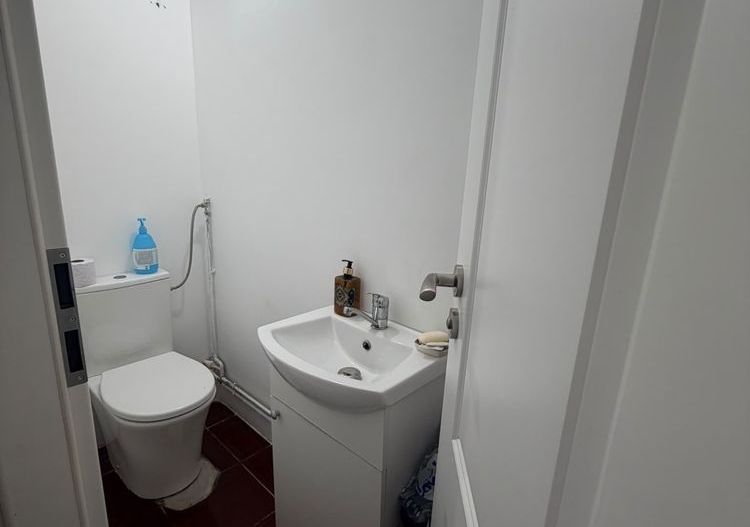 Vanzare Apartament 3 camere , 70 mp, renovat, centrală și 2 băi – Margeanului - Poză 5