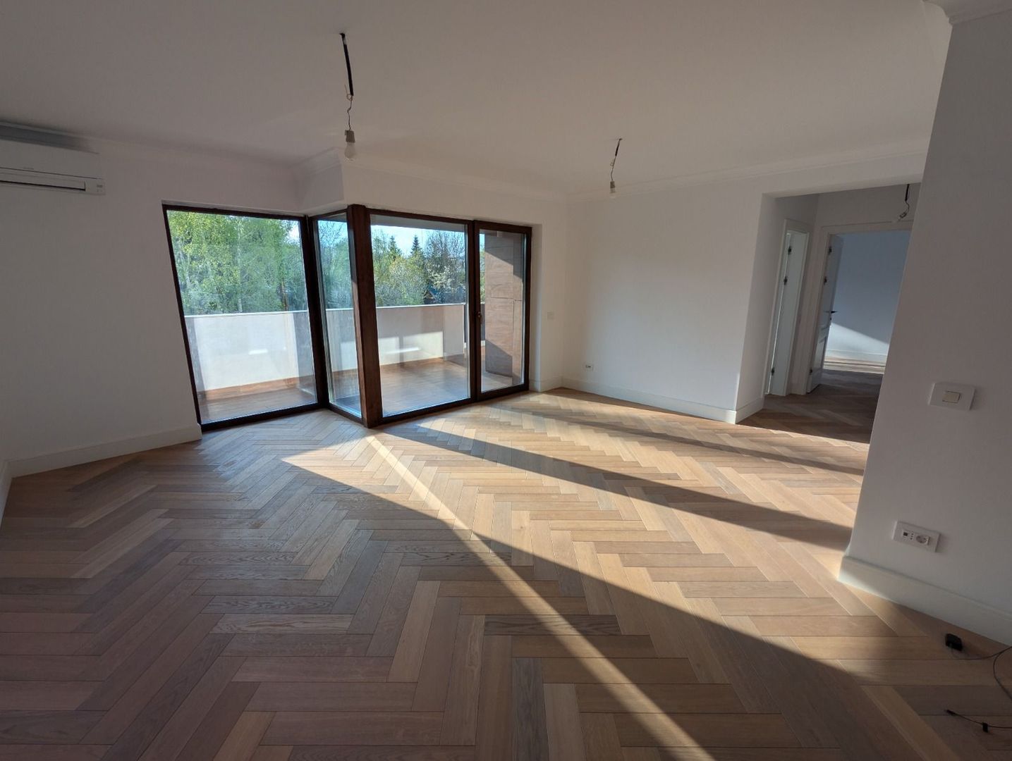 Refugiu urban în nord | 2 camere premium cu terasă de 18 mp - Poză 2
