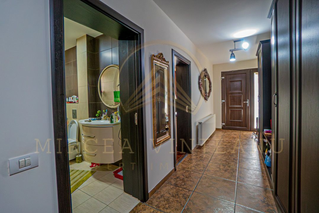 Palazu Mare / Elvila  - Vila deosebită compusă din S+P+2E, mobilata și utilata - Poză 62