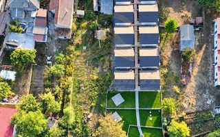 Casa ta pe malul lacului: 1.400 mp de teren si ponton privat - Poză 8