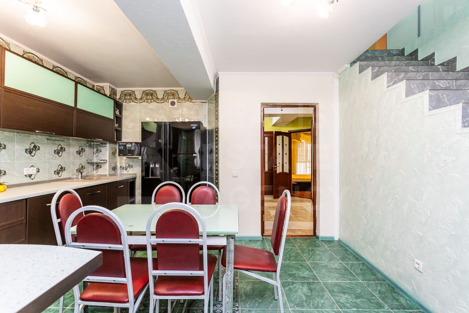 Vânzare, apartamnet 4 camere + living, str. Alba Iulia, Buiucani - Poză 4