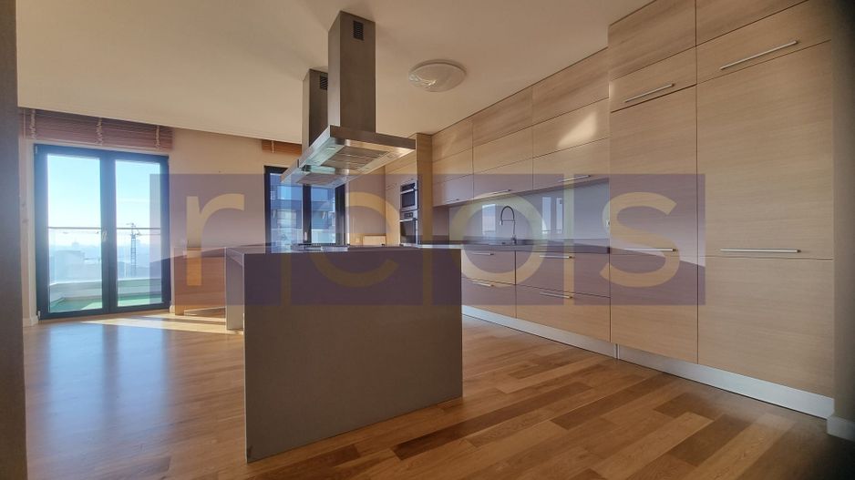 Vanzare penthouse cu view spectaculos in Complex Upground - Poză 22