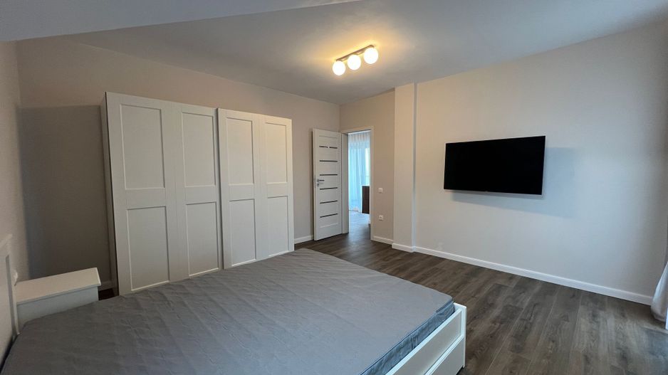 Apartament 3 camere, modern, suprafata generoasa - Poză 8