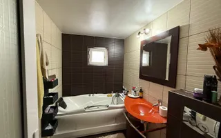 De vanzare apartament + teren generos în apropiere - Poză 13