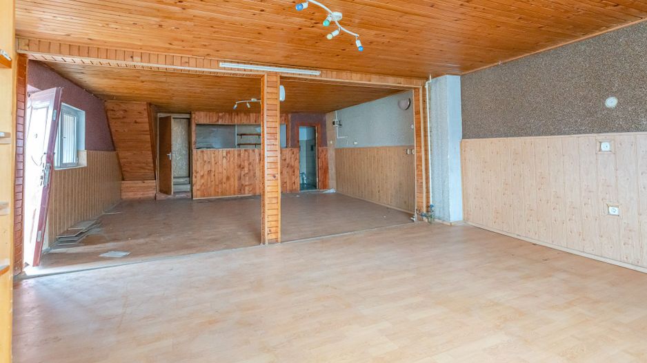 Casa transformată în spațiu comercial - Oportunitate de investitie! - Poză 6