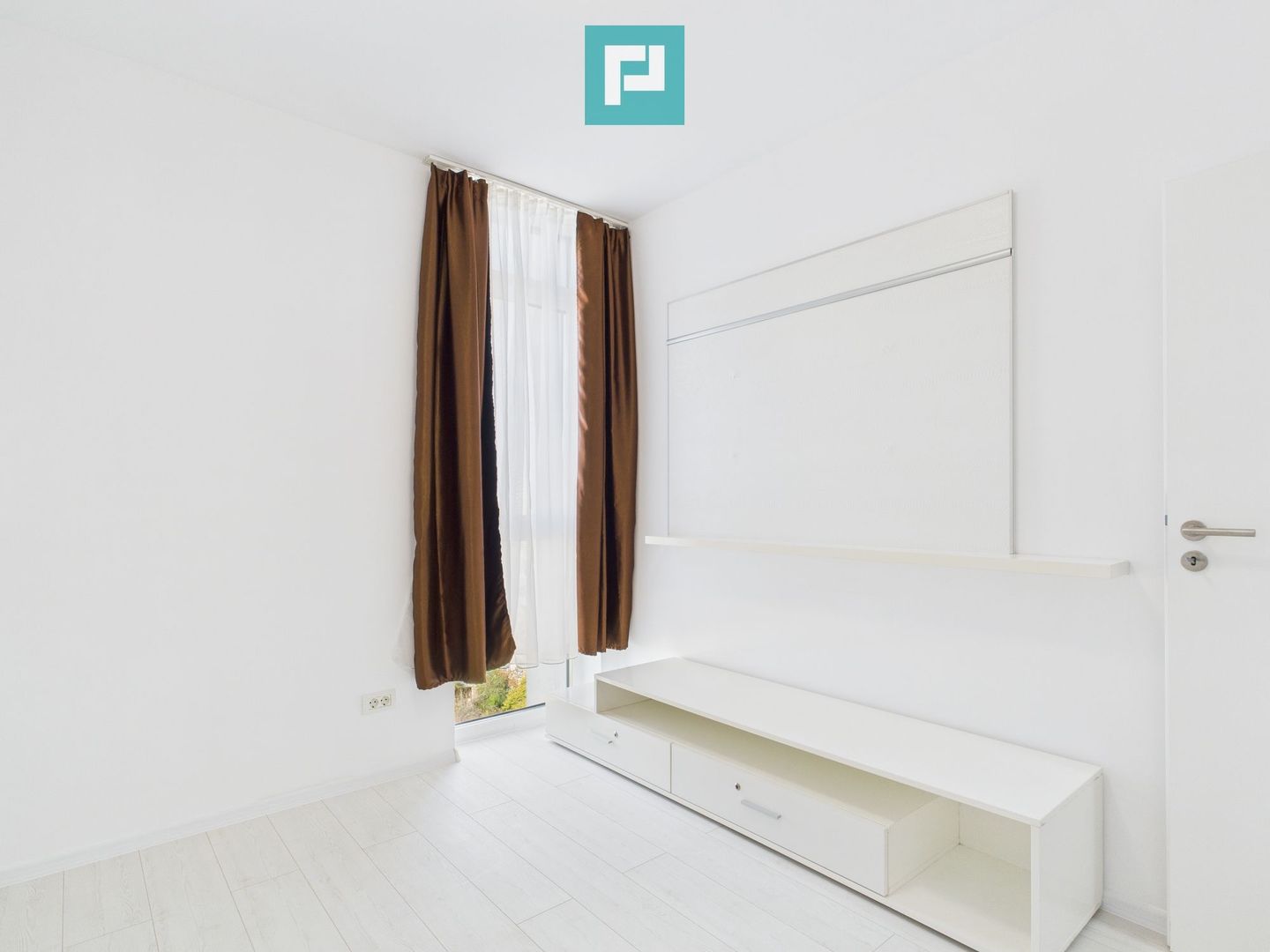 Apartament 3 camere  Nord One - Poză 12