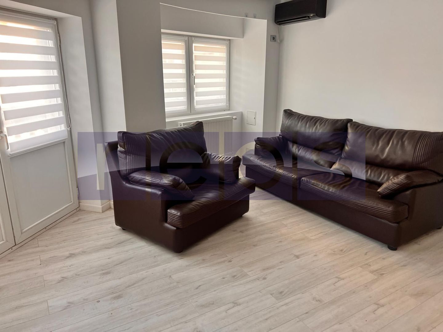 VANZARE 3 CAMERE -DECOMANDAT -DECEBAL - Poză 1