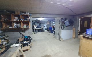 Casa Selimbar, pivnita mare, dormitor la parter - Poză 12