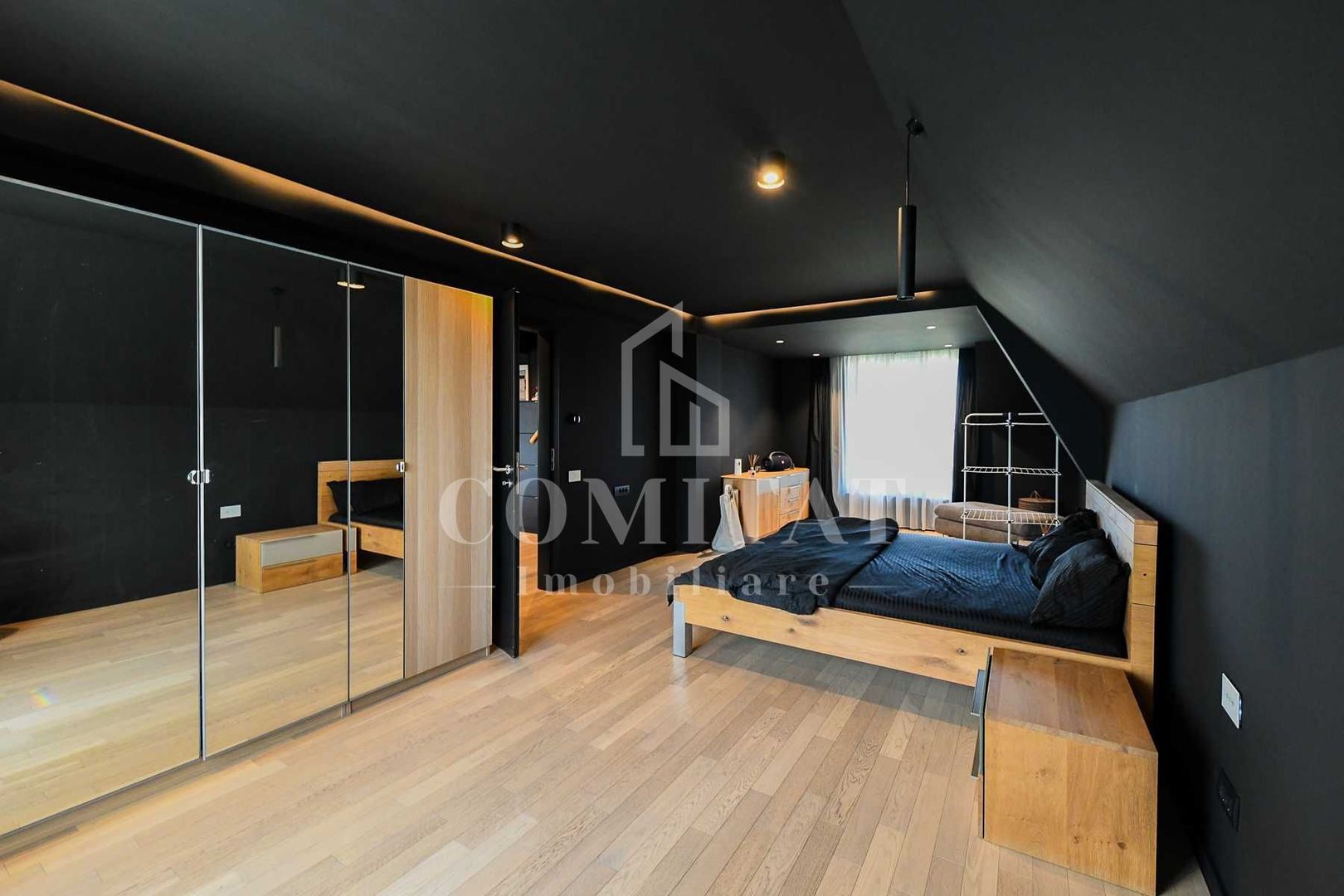 Apartament ultrafinisat cu 2 camere + mansardă | Cartierul Europa - Poză 2