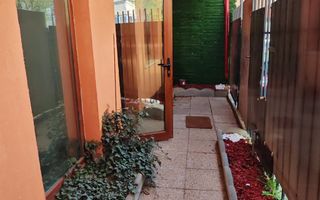 Vila cu 10 camere,pretabil compartimentare in 2 unitati separat,ASTRA. - Poză 19