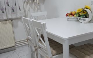 Vand apartament 2 camere in zona centrala - Poză 1