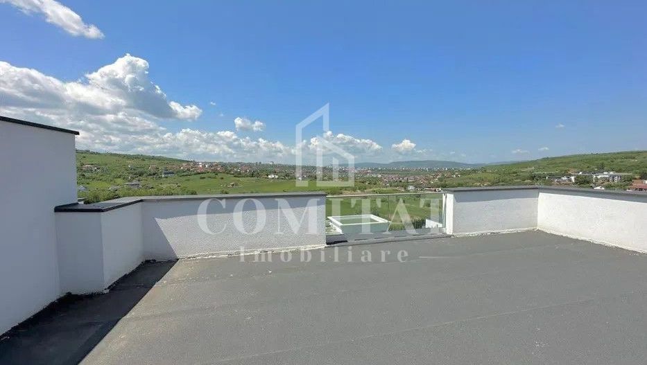 Casă tip duplex în zonă cu panoramă a cartierului Borhanci - Poză 4