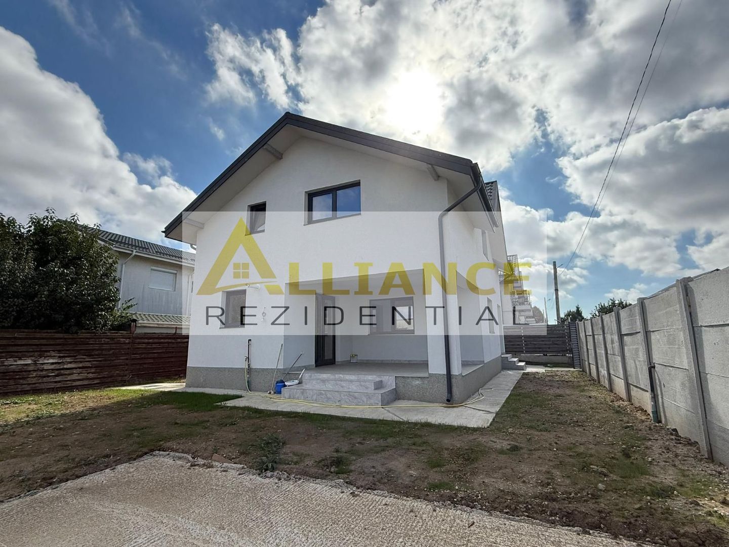 Vila individuala -4 camere  - teren 308mp - Str. Padurea Craiului - Poză 3