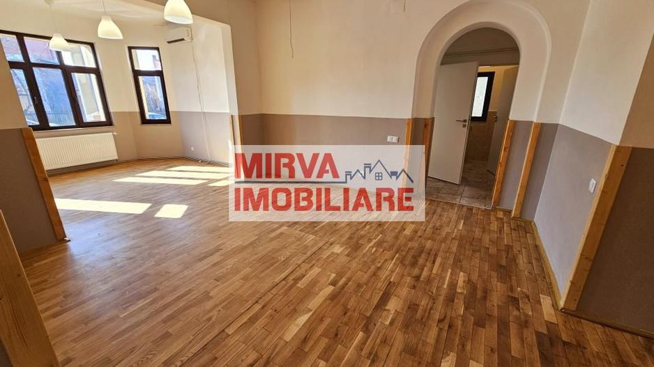 🏢 Spațiu de birouri modern – 5 camere, 3 băi – Zona Centrală, Ploieșt - Poză 20