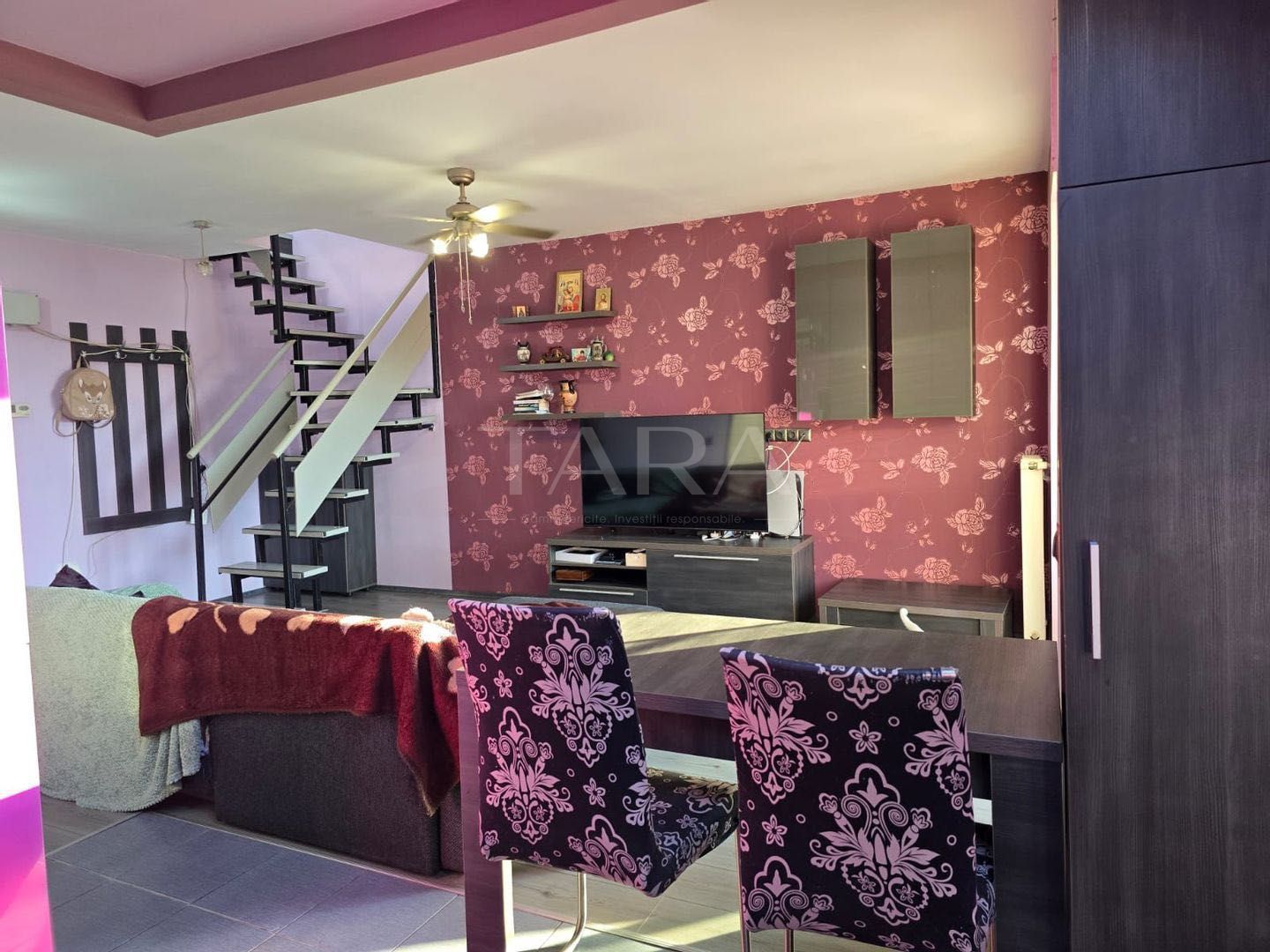 Apartament spațios, 3 camere pe două niveluri, zona Florilor, Florești - Poză 2