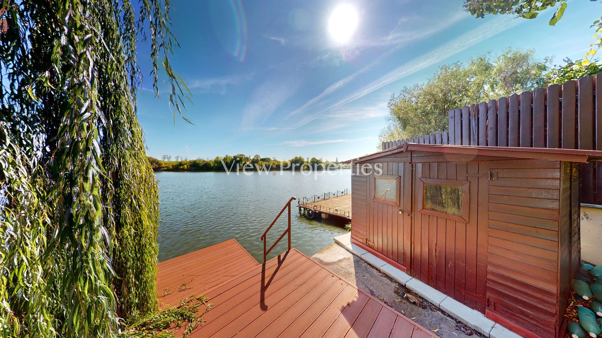 Proprietate de Excepție: Vilă Individuală cu Deschidere la Lac - Poză 10