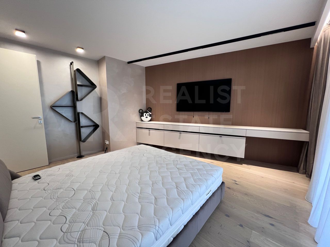 Chirie, apartament, 4 camere, strada Alexandru Pushkin, Centru - Poză 2