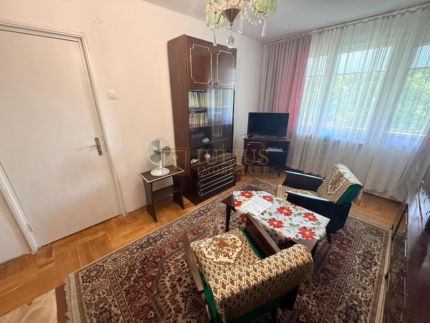 2 camere| cu vedere catre Bega-zona superba| apartament frumos, costuri mici| - Poză 6