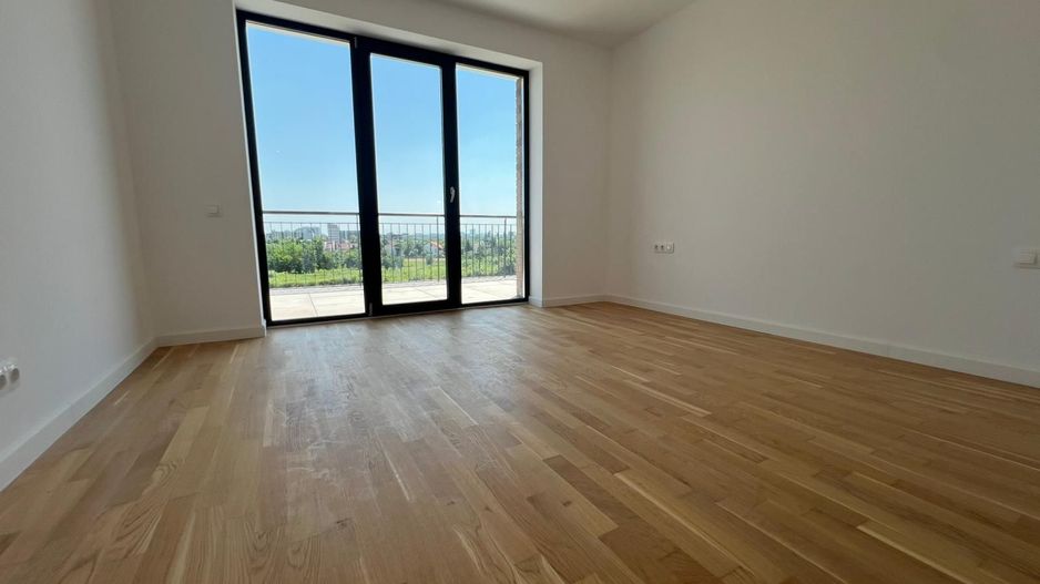 Apartament 2 Camere | Balcon cu Vedere spre Lac | Aproape de Metrou - Poză 6